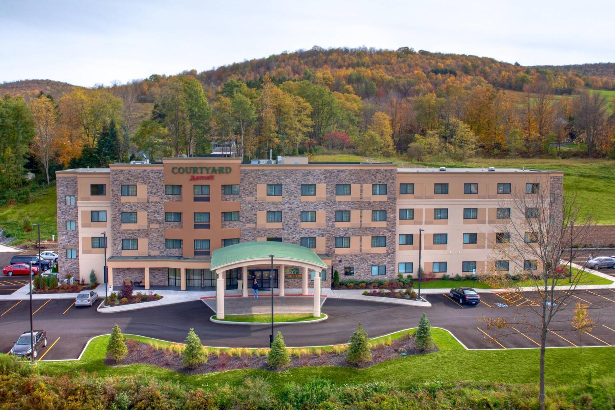 คอร์ตยาร์ด โอนีออนตา โออปเปอร์สทาวน์ แอเรีย Hotel ภายนอก รูปภาพ