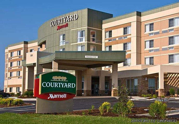 คอร์ตยาร์ด โอนีออนตา โออปเปอร์สทาวน์ แอเรีย Hotel ภายนอก รูปภาพ
