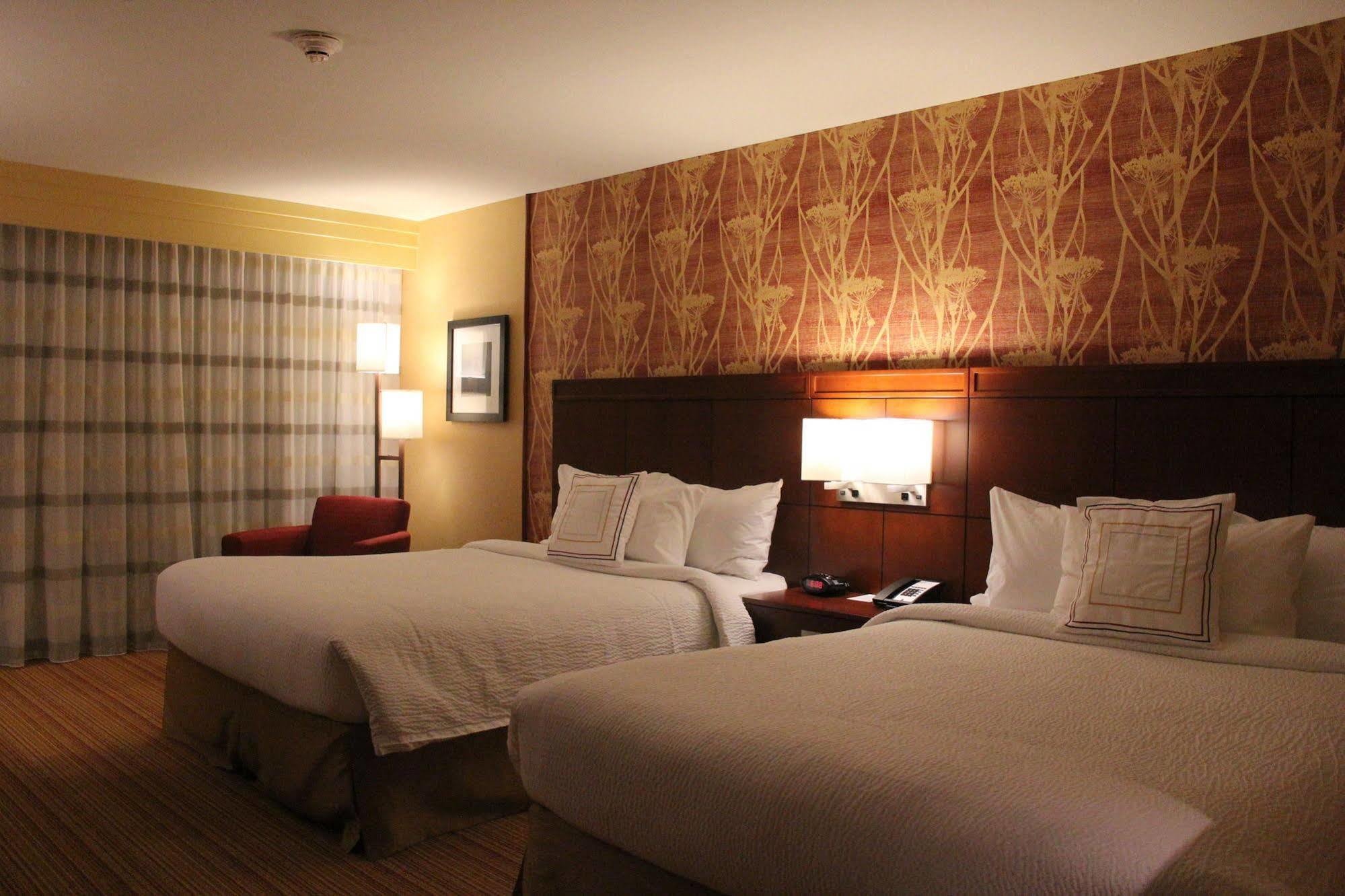 คอร์ตยาร์ด โอนีออนตา โออปเปอร์สทาวน์ แอเรีย Hotel ภายนอก รูปภาพ