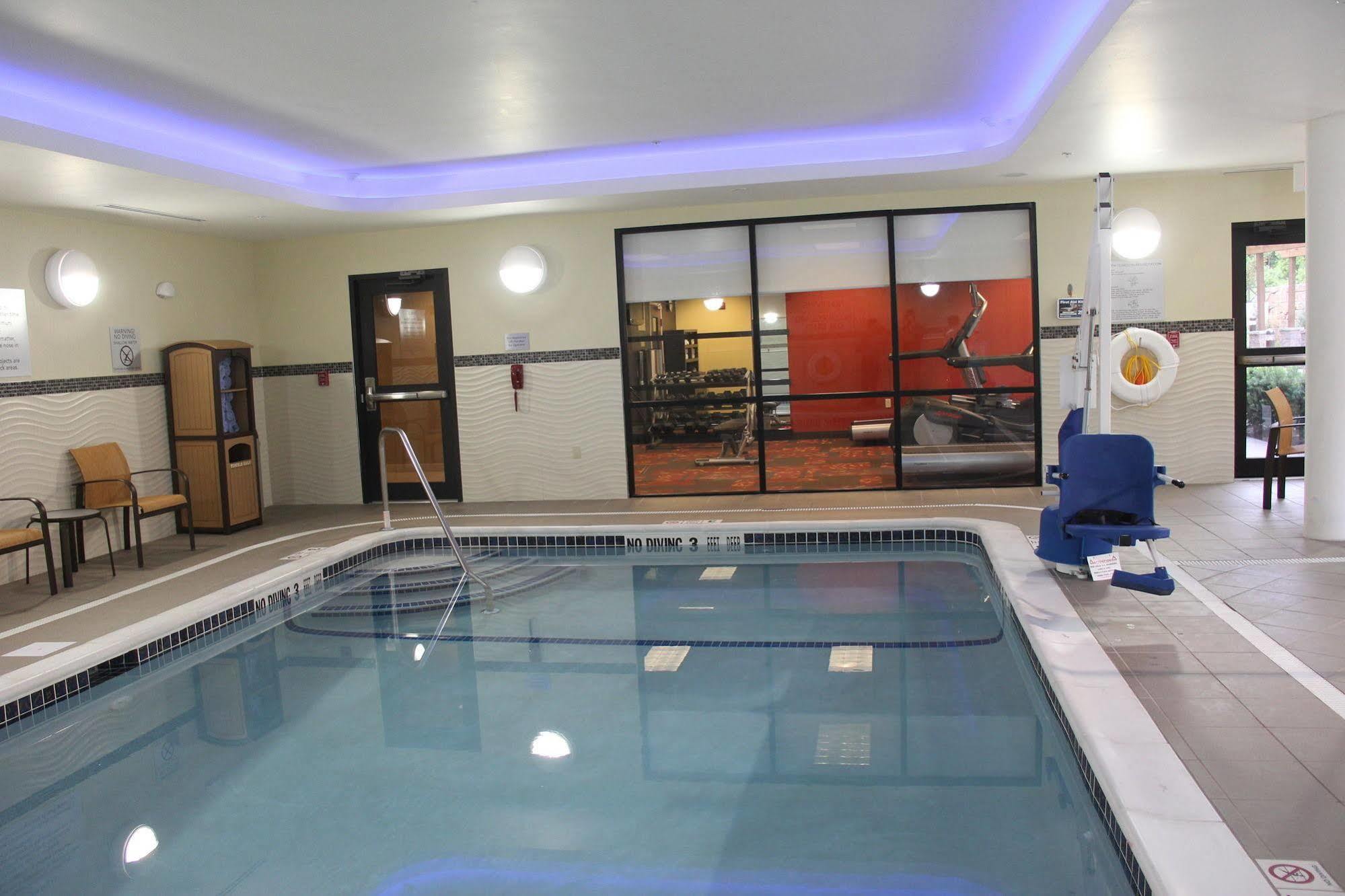 คอร์ตยาร์ด โอนีออนตา โออปเปอร์สทาวน์ แอเรีย Hotel ภายนอก รูปภาพ